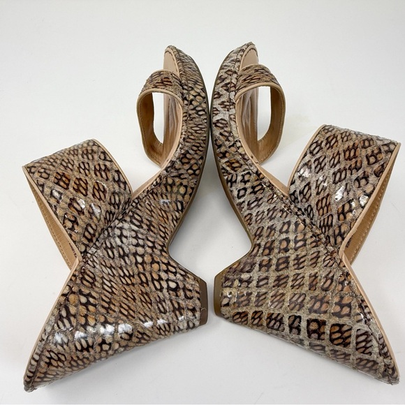 Born Crown women’s Skyler Terra Snake Print Wedge Sandals size 7 - Picture 3 of 11